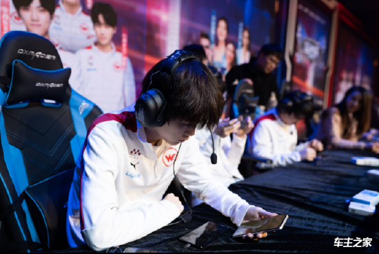 NAVI, Spirit , pain 和 Heroic 已获得 BLAST Bounty Spring 2025 资格