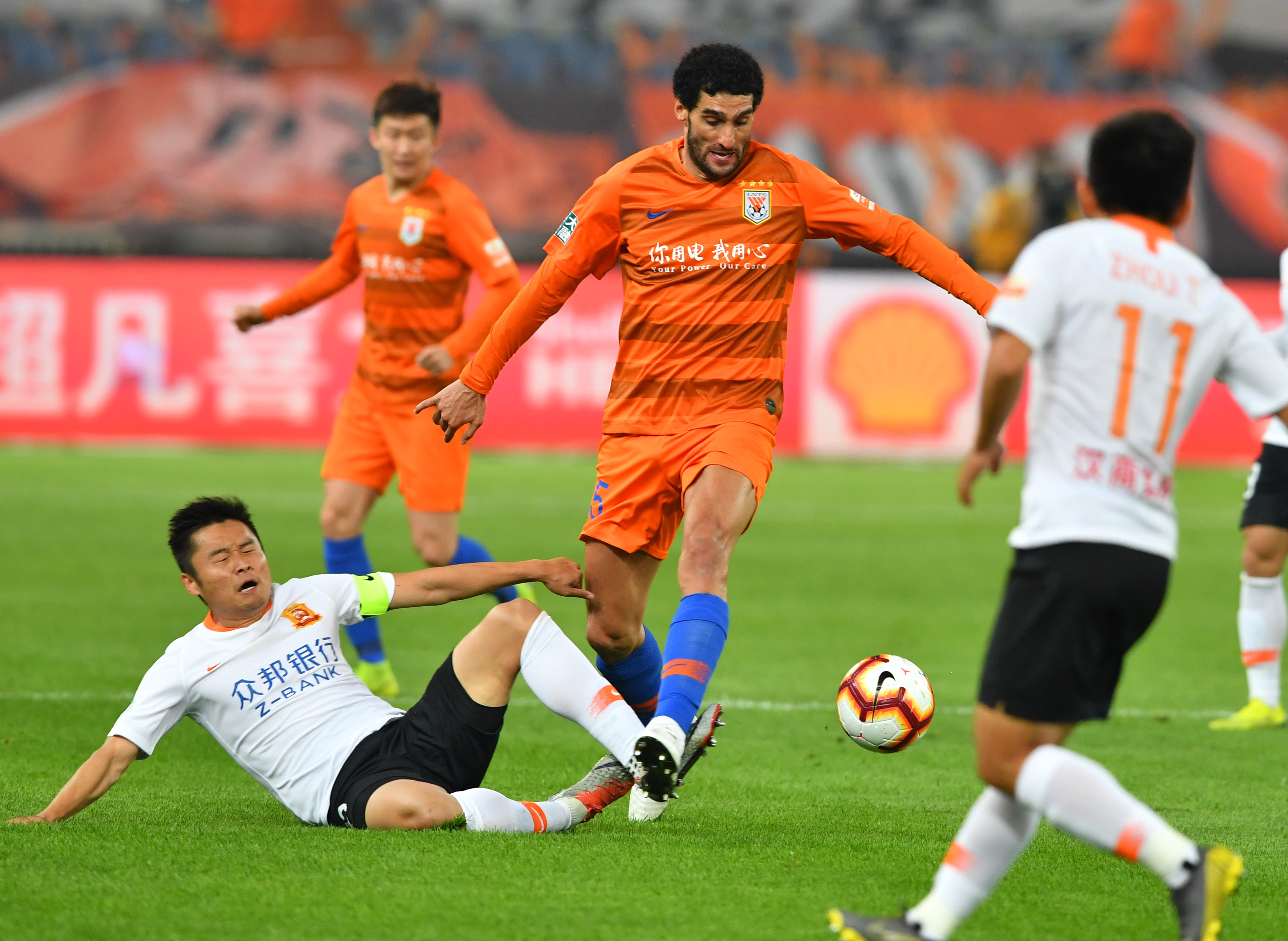 Duke酒桶爆破助xiye塞拉斯弑君疯狂毒刺 宁王队1-0微笑队